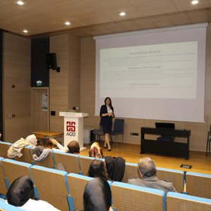 Abdullah Gül Üniversitesi’nde “Bir Çocuğa Koruyucu Aile Olmak” Konulu Bilgilendirme Konferansı Düzenlendi - fotoğraf 2