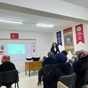 “Hayatın İlk Çeyreği” konulu eğitim gerçekleştirildi - fotoğraf 1