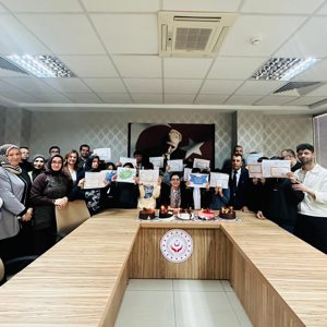 İl Müdürümüz Sayın Arzu Çıngır, Başarılı Çocuklarımızla Bir Araya Gelerek Hediyelerini Takdim Etti - fotoğraf 4