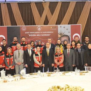 Şehit Yakınlarımız ve Gazilerimizle Büyük Aile Sofrası - fotoğraf 10
