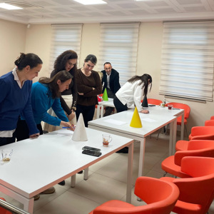 Salihli’de “Sosyal Medya, Dijital Oyunlar ve Bilişim Araçları” Konulu Eğitim Düzenlendi - fotoğraf 2