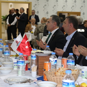 "Şehit Yakınlarımız ve Gazilerimizle Büyük Aile Sofrası" Gönülleri Birleştirdi - fotoğraf 7