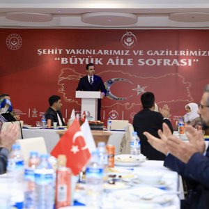 "Şehit Yakınlarımız ve Gazilerimizle Büyük Aile Sofrası" Gönülleri Birleştirdi - fotoğraf 4