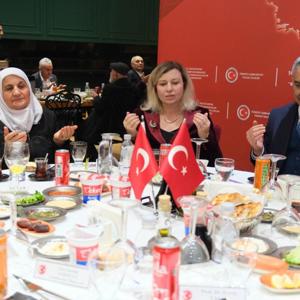 "Büyük Aile Sofrası" Gönülleri Birleştirdi! - fotoğraf 19