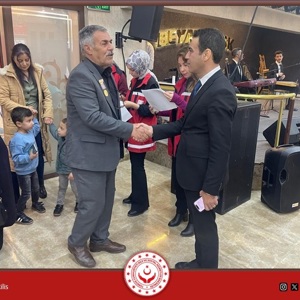Ramazan-ı Şerif'in ilk iftarını şehitlerimizin muhterem yakınları ve gazilerimizle yaptık.  - fotoğraf 5