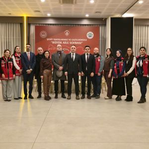 “Büyük Aile Sofrası” İftar Programı Gerçekleştirildi. - fotoğraf 3