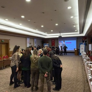 Molfix Hayat Bağım Projesi’nin Uygulayıcı Eğitimi İstanbul’da Gerçekleştirildi - fotoğraf 1