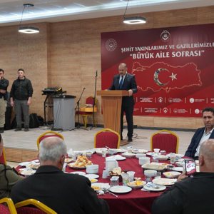 81 İlde Şehit Yakınları ve Gazilerimizle “Büyük Aile Sofrası” İftar Programı Düzenlendi - fotoğraf 3