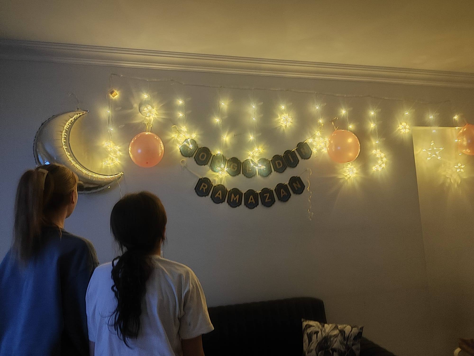 Çocuk Evleri Koordinasyon Merkezi Müdürlüğümüzde kalan, geleceğimizin teminatı kıymetli gençlerimiz; Ramazan ayının manevi iklimini büyük bir heyecan ve coşkuyla karşıladı. 