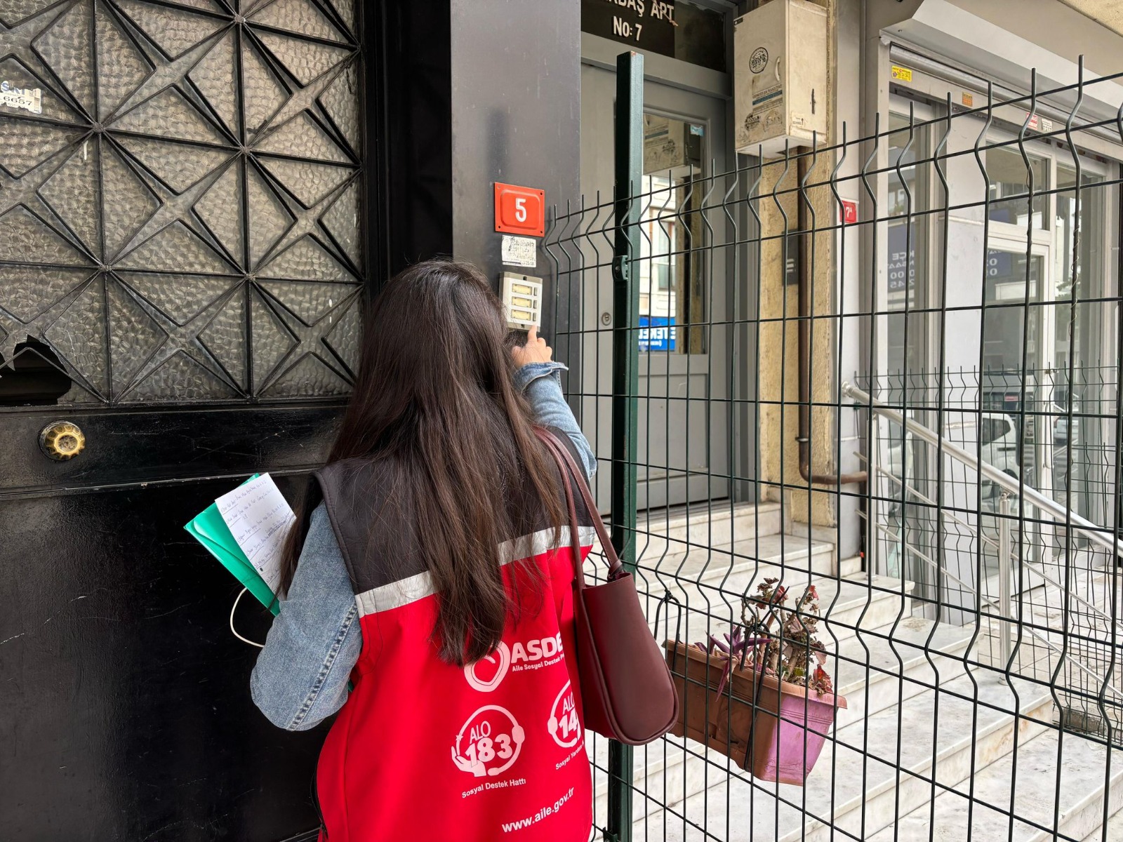 Sosyal Hizmet Merkezlerimiz Tarafından İl Genelinde Aile Sosyal Destek Programı (ASDEP) Kapsamında Ziyaretlerimiz Devam Ediyor