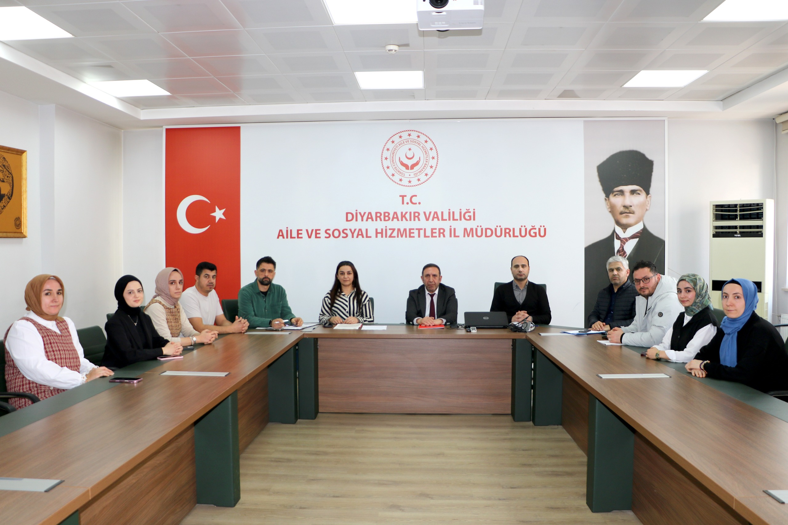 Geçici Koruyucu Aile Hizmeti İçin Değerlendirme ve Planlama Toplantısı Gerçekleştirildi