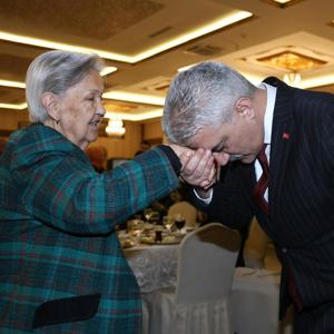Şehit Yakınları ve Gazilerimizle “Büyük Aile Sofrası” İftar Programı Düzenlendi. - fotoğraf 9