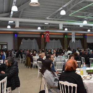 Salihli’de Şehit Aileleri ve Gaziler Onuruna İftar Programı Düzenlendi - fotoğraf 4