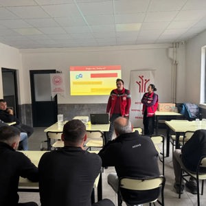 Kadına Yönelik Şiddetle Mücadele Farkındalık Semineri Düzenlendi - fotoğraf 1