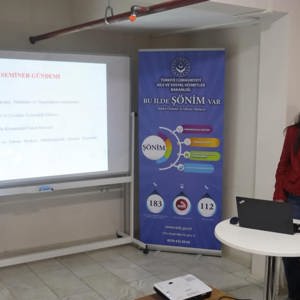 Diyanet Vakfı Karabük Kız Öğrenci Yurdunda Farkındalık Semineri Düzenlendi - fotoğraf 2
