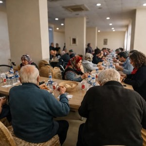 Şehit Yakınları ve Gazilerimizle Öğle Yemeğinde Buluşma - fotoğraf 1