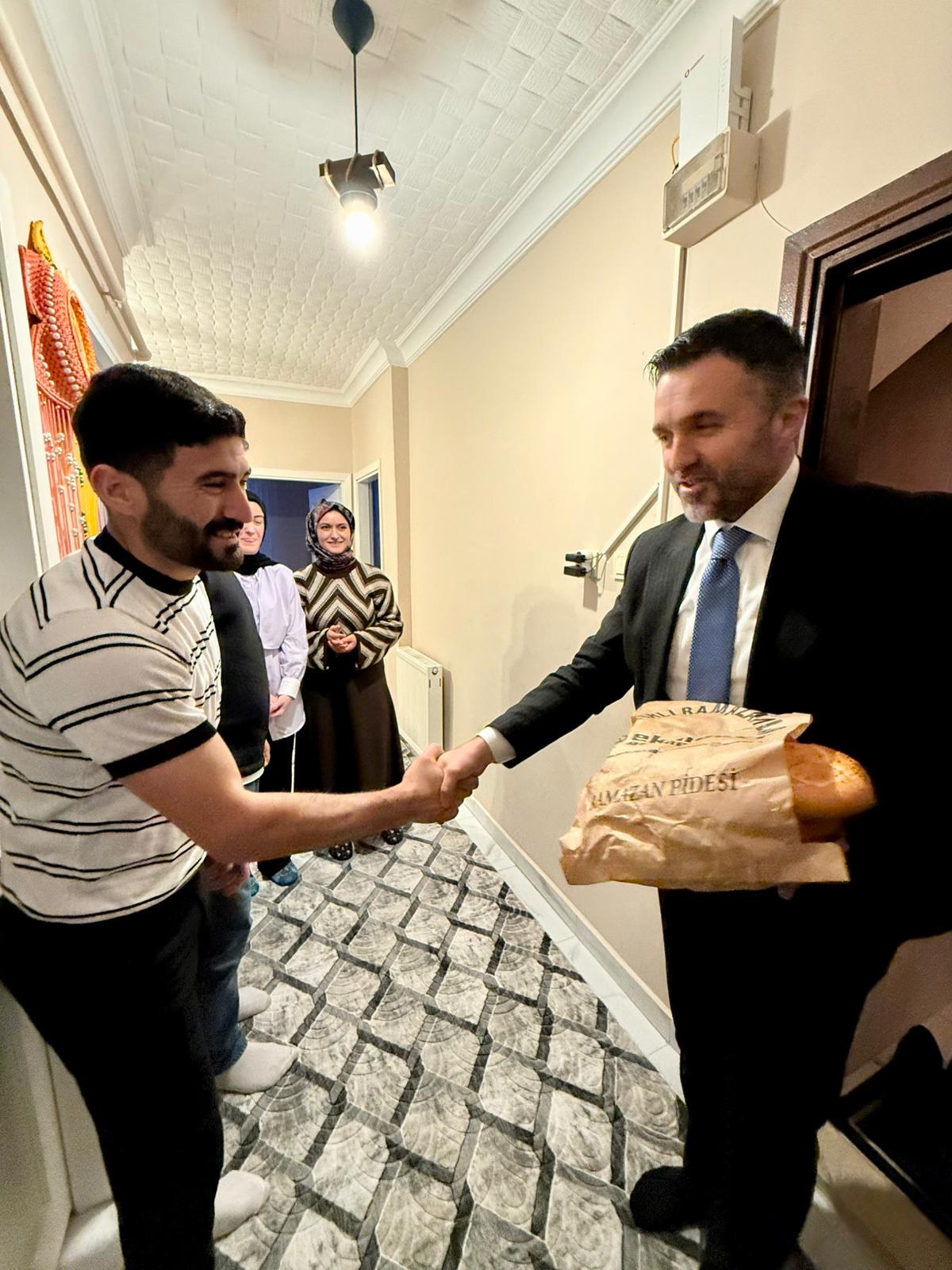 Evlilik Kredisi Desteğinden Yararlanarak Yuvasını Kuran Çiftimizin, İki Nesil Bir Arada Hanesinde, İftar Sofrasında Buluştuk