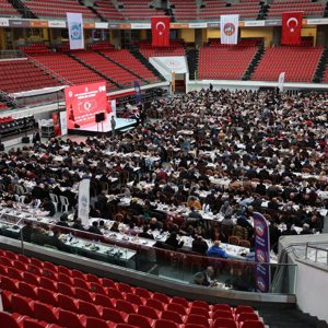 Kayseri Valiliği ve Kayseri Büyükşehir Belediyesi İş Birliğinde “Büyük Aile Sofrası”nda Anlamlı Buluşma - fotoğraf 3