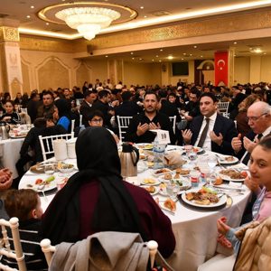 Ramazan-ı Şerif’in İlk İftarında Aziz Şehitlerimizin Kıymetli Yakınları ve Kahraman Gazilerimizle “Büyük Aile Sofrasında” Buluştuk. - fotoğraf 12