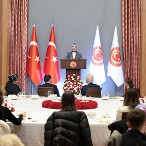 Aile ve Sosyal Hizmetler Bakanımız Göktaş, TBMM'deki Şehit Aileleri ve Gazilerle İftar Programı - fotoğraf 1