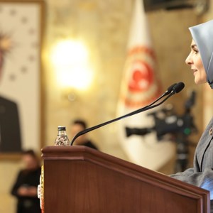 Aile ve Sosyal Hizmetler Bakanımız Göktaş, TBMM'deki Şehit Aileleri ve Gazilerle İftar Programı - fotoğraf 2