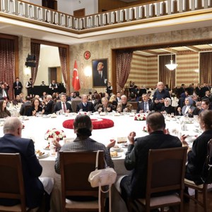 Aile ve Sosyal Hizmetler Bakanımız Göktaş, TBMM'deki Şehit Aileleri ve Gazilerle İftar Programı - fotoğraf 4