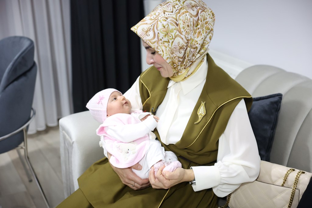 Şubat ayı doğum yardımı ödemeleri annelerin hesaplarına yatırıldı