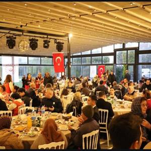 Akhisar’da Şehit Yakınları ve Gaziler Onuruna İftar Programı Düzenlendi - fotoğraf 3