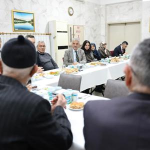 Büyüklerimizle İftar Sofrasında Buluşuldu. - fotoğraf 4