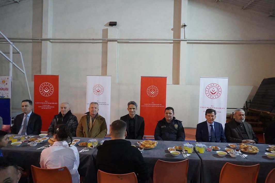 Çaycuma Çocuk Evleri Sitesi Müdürlüğünde İftar Programı Düzenlendi.