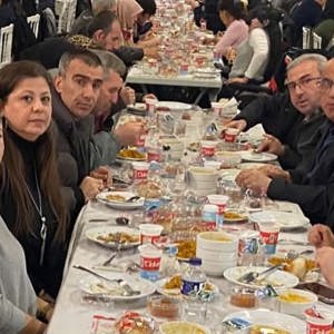 Vakıflar Bölge Müdürlüğü Ev Sahipliğinde Anlamlı İftar Buluşması - fotoğraf 1