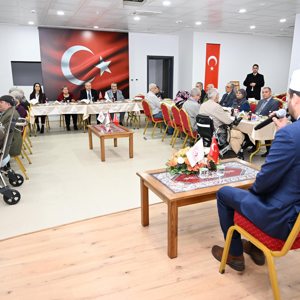 Valimiz Sayın  Ali Fidan , Kapadokya Huzurevi Yaşlı Bakım ve Rehabilitasyon Merkezi’nde kalan kıymetli büyüklerimiz ile iftar programında bir araya geldi. - fotoğraf 1