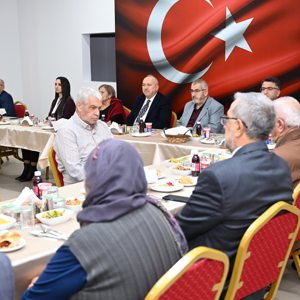Valimiz Sayın  Ali Fidan , Kapadokya Huzurevi Yaşlı Bakım ve Rehabilitasyon Merkezi’nde kalan kıymetli büyüklerimiz ile iftar programında bir araya geldi. - fotoğraf 2