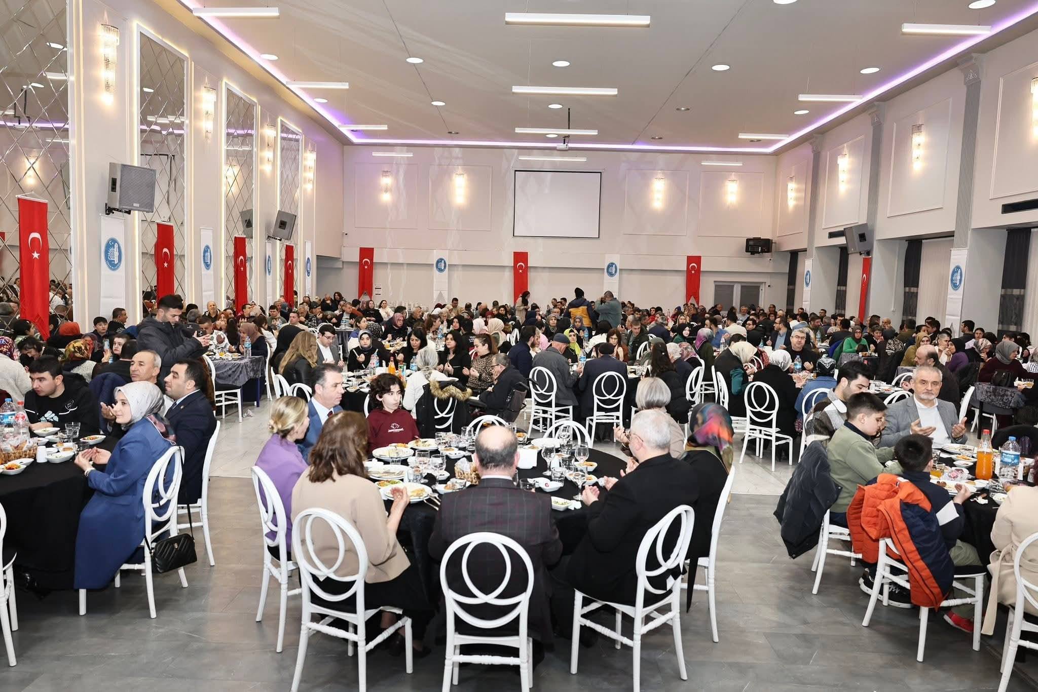 Gönül Sofrasında İftar Bambaşka…