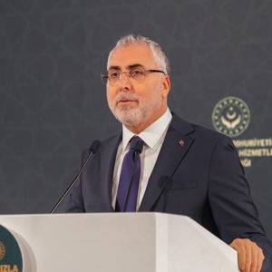 Aile ve Sosyal Hizmetler Bakanımız ile Çalışma ve Sosyal Güvenlik Bakanımızın Katılımlarıyla ‘Çınarlarımızla Vefa İftarı’ Programı Gerçekleştirildi - fotoğraf 1