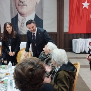 Aile ve Sosyal Hizmetler Bakanımız ile Çalışma ve Sosyal Güvenlik Bakanımızın Katılımlarıyla ‘Çınarlarımızla Vefa İftarı’ Programı Gerçekleştirildi - fotoğraf 5