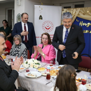"Vefa ve Nesiller Buluşması": Gönül Sofrasında Kuşaklar Birleşti - fotoğraf 8