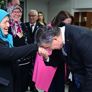 "Vefa ve Nesiller Buluşması": Gönül Sofrasında Kuşaklar Birleşti - fotoğraf 4