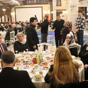81 İlde Eş Zamanlı Olarak Düzenlenen Büyük Aile Sofrasında İlimizde Şehit Ailelerimiz Ve Gazilerimizle Aynı Sofrada Buluştuk - fotoğraf 5