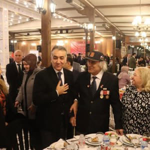 81 İlde Eş Zamanlı Olarak Düzenlenen Büyük Aile Sofrasında İlimizde Şehit Ailelerimiz Ve Gazilerimizle Aynı Sofrada Buluştuk - fotoğraf 10