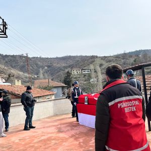  Kıbrıs Gazisi Mehmet Koç Son Yolculuğuna Uğurlandı - fotoğraf 1
