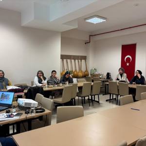 Gençlere Bilinçli Teknoloji Kullanımı Anlatıldı - fotoğraf 1