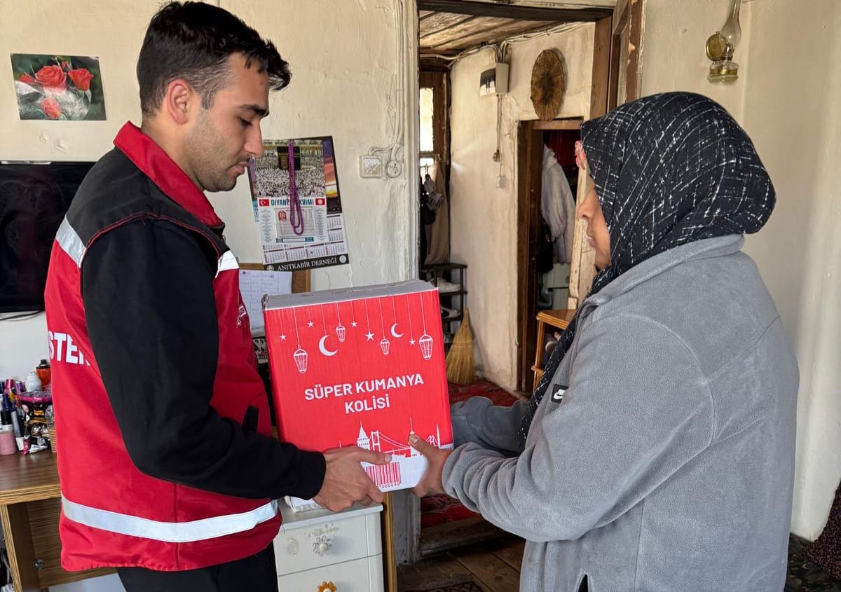 Ramazan Vesilesiyle Ailelerimize Ramazan Kolisi Dağıtımı Gerçekleştirildi
