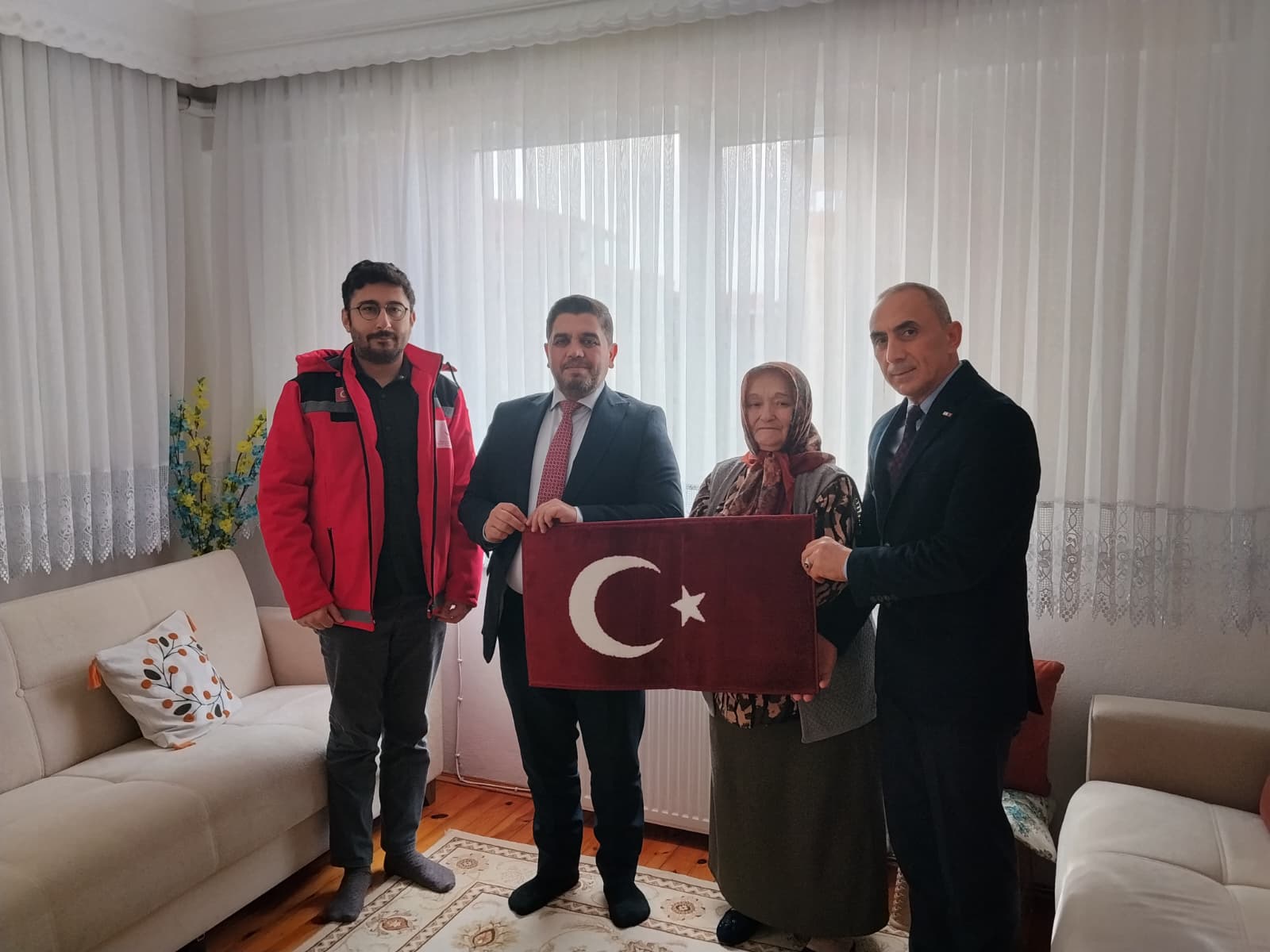 İl Müdürümüz Sayın Ender YANIK’tan Şehit Annesine Anlamlı Ziyaret