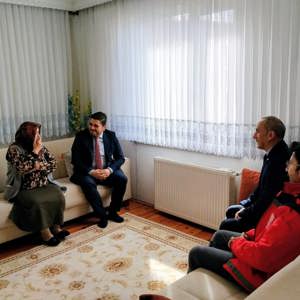 İl Müdürümüz Sayın Ender YANIK’tan Şehit Annesine Anlamlı Ziyaret - fotoğraf 1