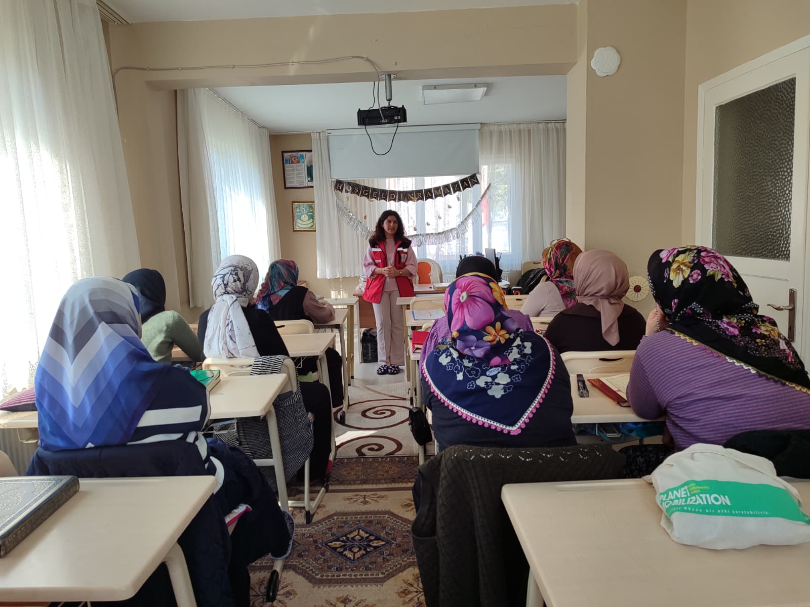 8 Mart Dünya Kadınlar Günü’nde Farkındalık Semineri Gerçekleştirildi