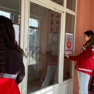 Demirci’de 8 Mart Kadınlar Günü Kapsamında Farkındalık Çalışması Yapıldı - fotoğraf 1