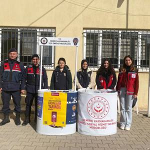 Demirci’de 8 Mart Kadınlar Günü Kapsamında Farkındalık Çalışması Yapıldı - fotoğraf 4