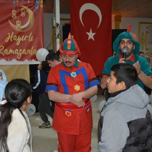 Dünya Yetimler Günü’nde Anlamlı İftar Programı Düzenlendi - fotoğraf 9