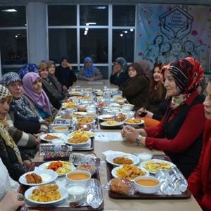 Muradiye Yurdu’nda “Üç Kuşak Ramazan” Programı Gerçekleştirildi - fotoğraf 3
